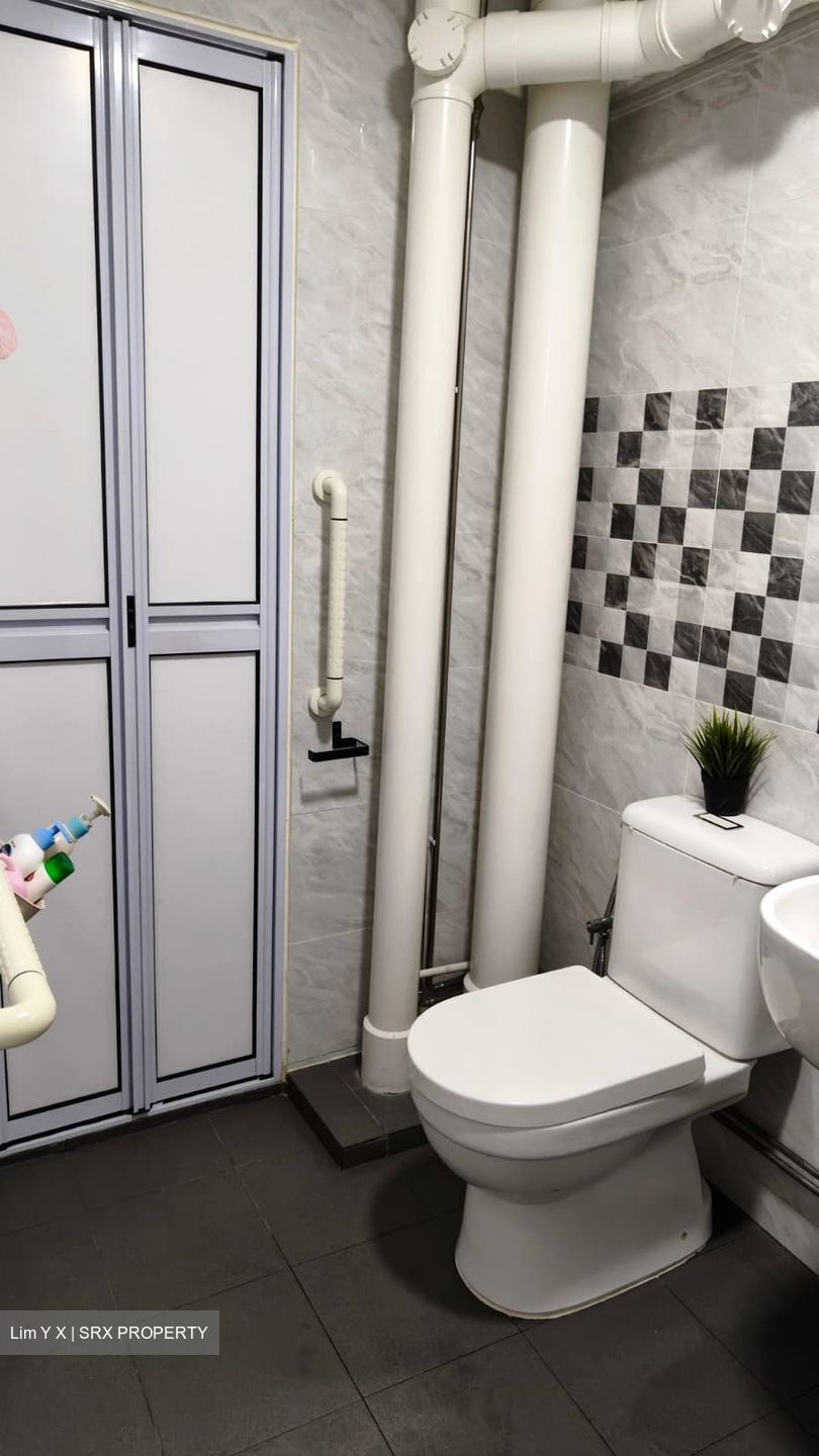 Blk 715 Chong Pang Green (Yishun), HDB 4 Rooms #489745151